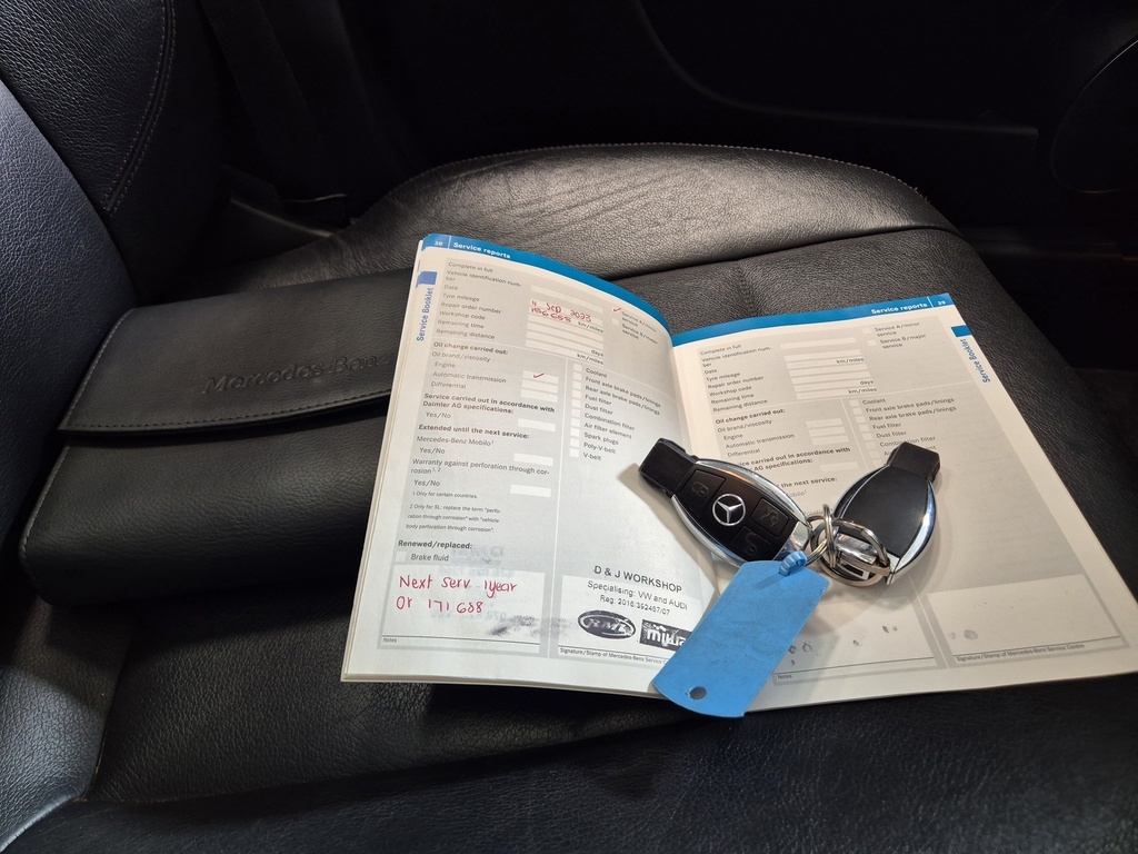 MERCEDES-BENZ C CLASS SEDAN C200 BE AVANTGARDE A/T - 13