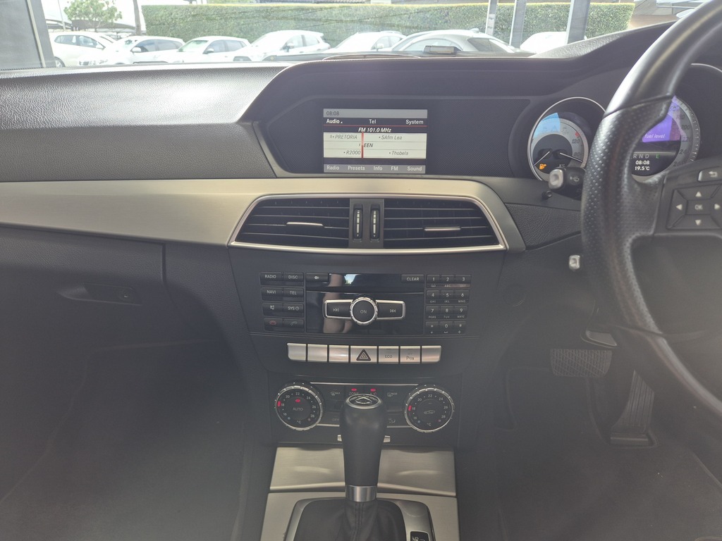 MERCEDES-BENZ C CLASS SEDAN C200 BE AVANTGARDE A/T - 14