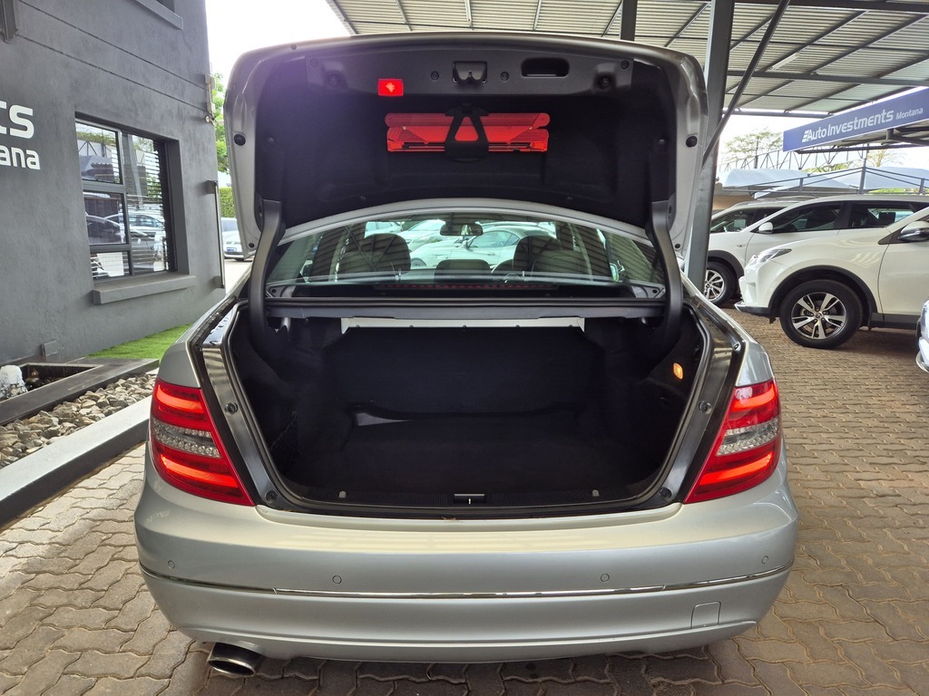 MERCEDES-BENZ C CLASS SEDAN C200 BE AVANTGARDE A/T - 6