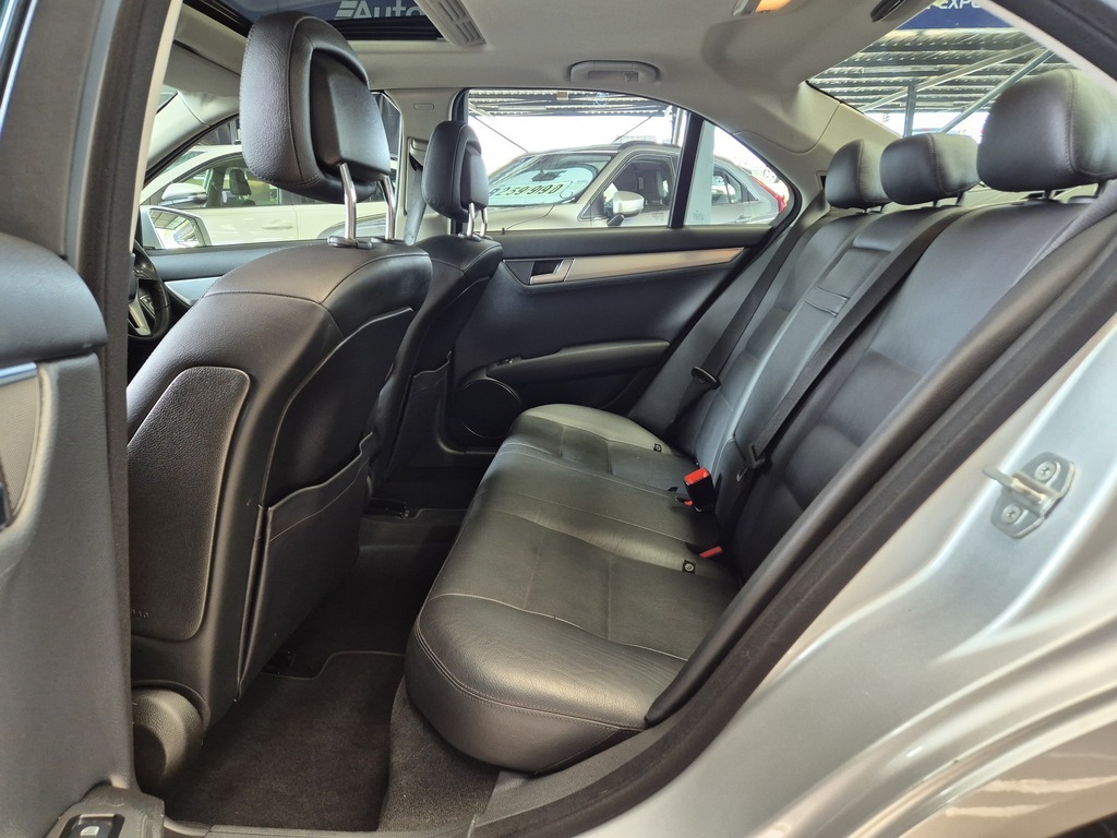 MERCEDES-BENZ C CLASS SEDAN C200 BE AVANTGARDE A/T - 8