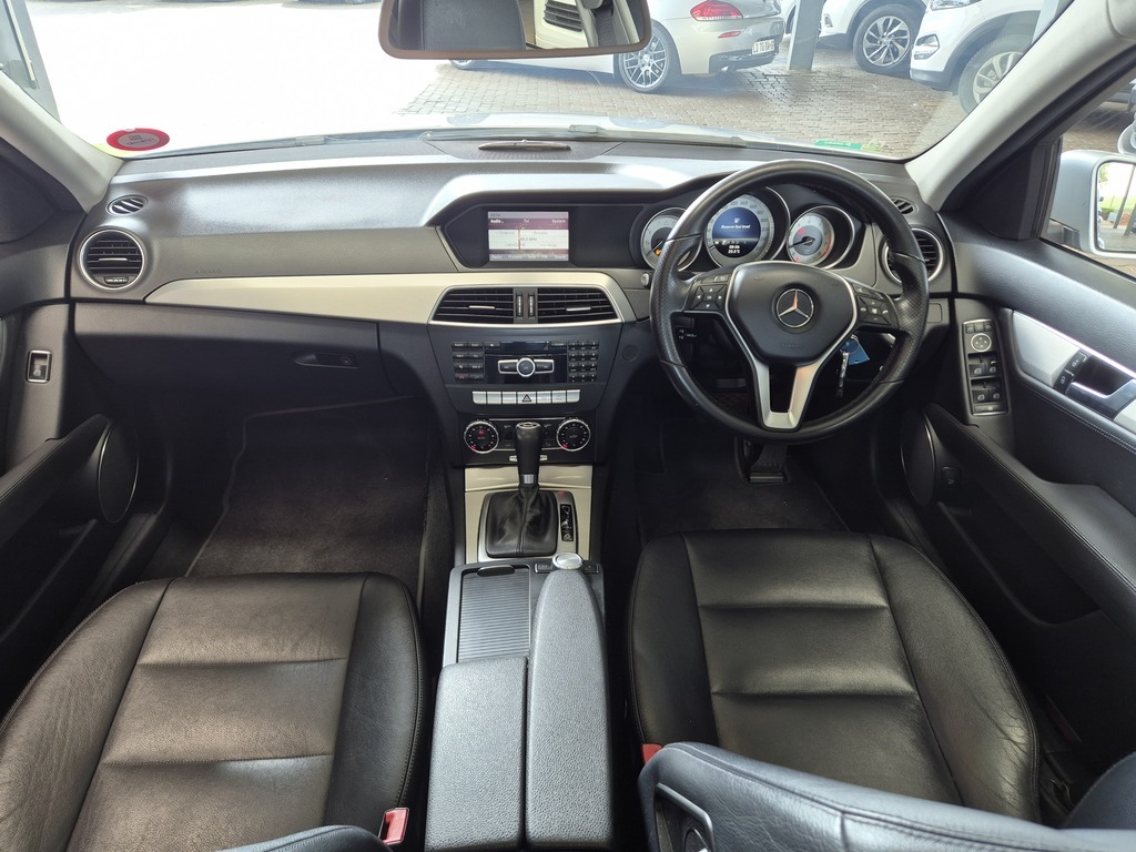 MERCEDES-BENZ C CLASS SEDAN C200 BE AVANTGARDE A/T - 9