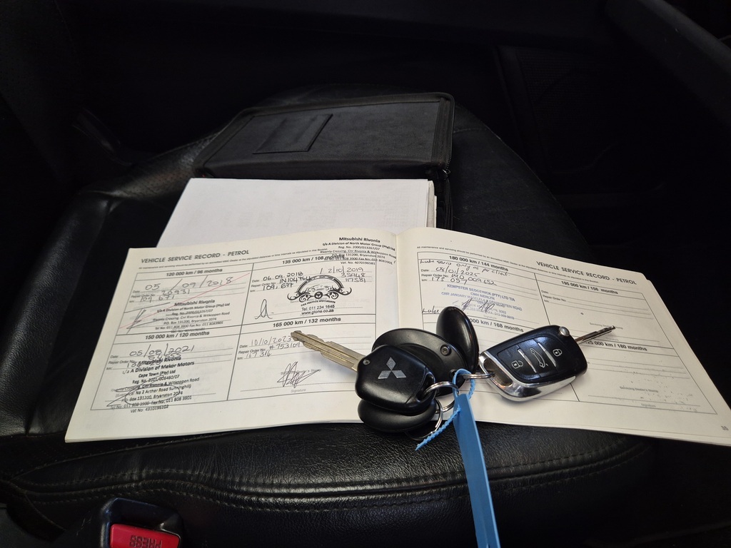 MITSUBISHI PAJERO PAJERO 3.8 V6 GLS SWB A/T - 11