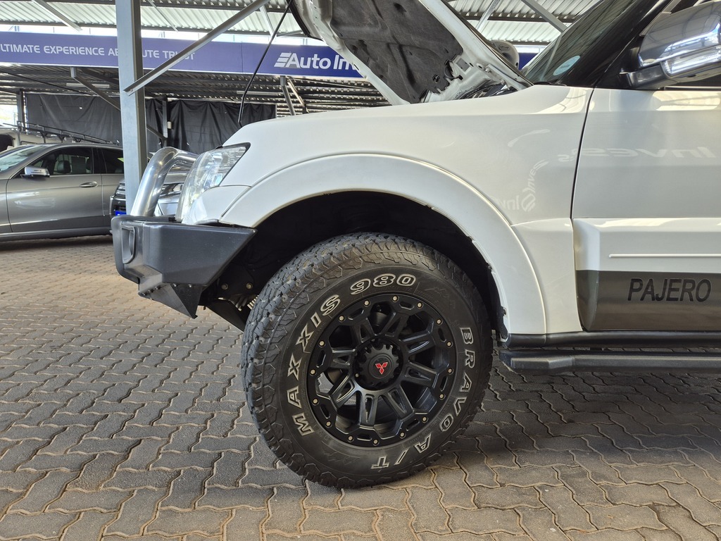 MITSUBISHI PAJERO PAJERO 3.8 V6 GLS SWB A/T - 14