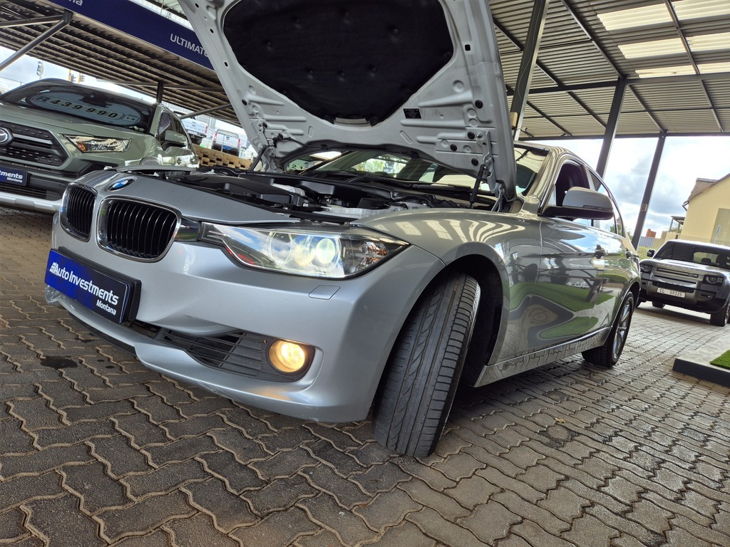 BMW 3 SERIES 320i  A/T (F30) - 17