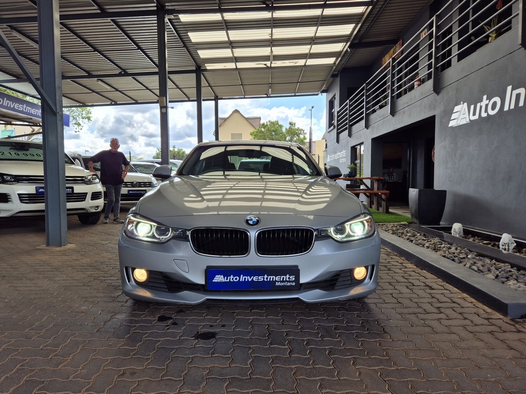 BMW 3 SERIES 320i  A/T (F30) - 2