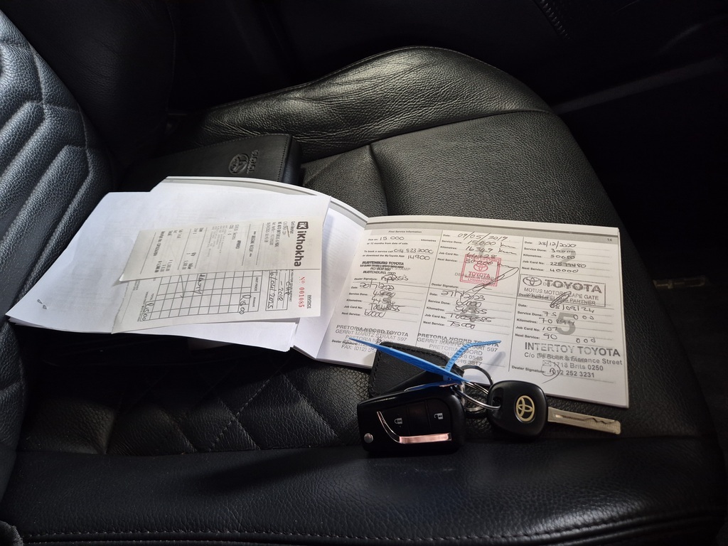 TOYOTA C-HR C-HR 1.2T PLUS CVT - 13