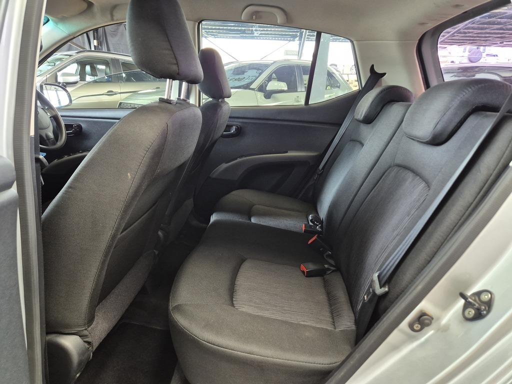 HYUNDAI I10 i10 1.25 GLS/FLUID - 8