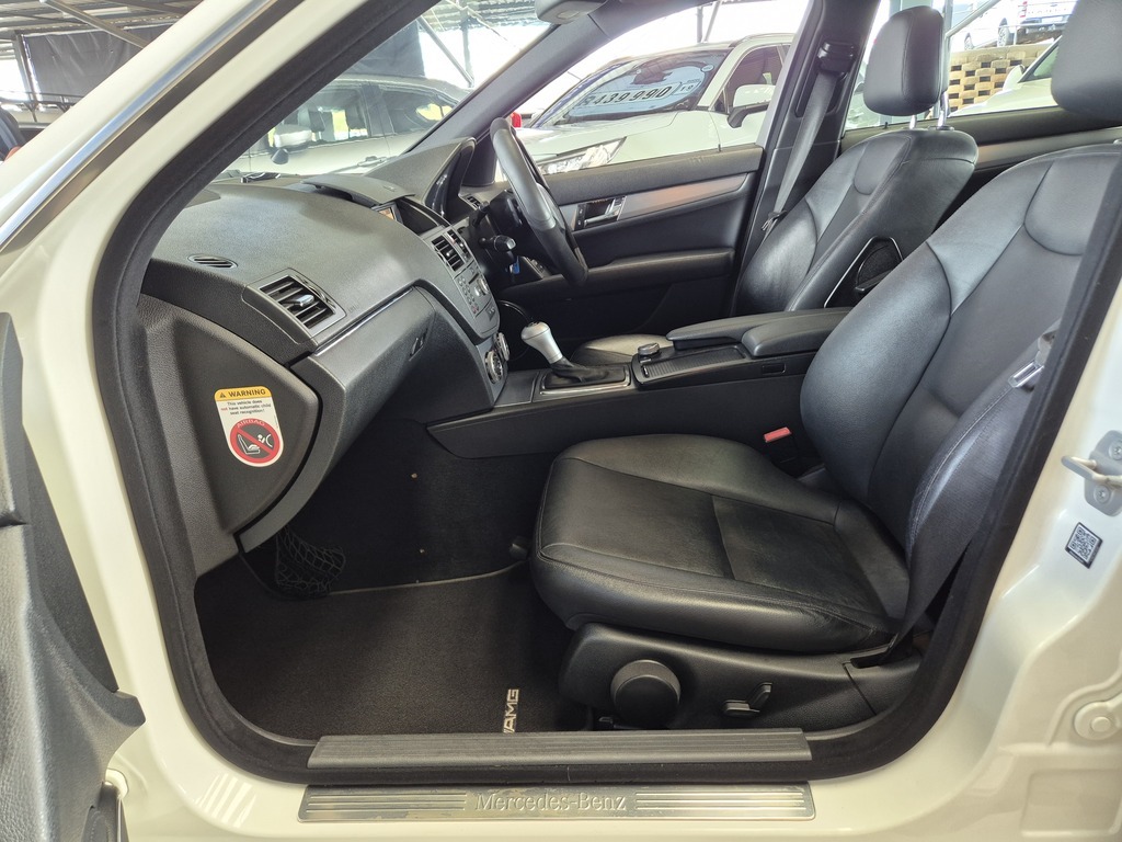 MERCEDES-BENZ C CLASS SEDAN C200 CGI BE AVANTGARDE A/T - 10