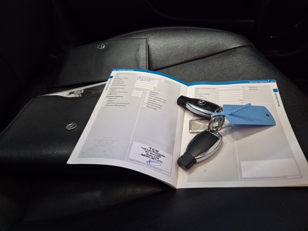 MERCEDES-BENZ C CLASS SEDAN C200 CGI BE AVANTGARDE A/T - 12