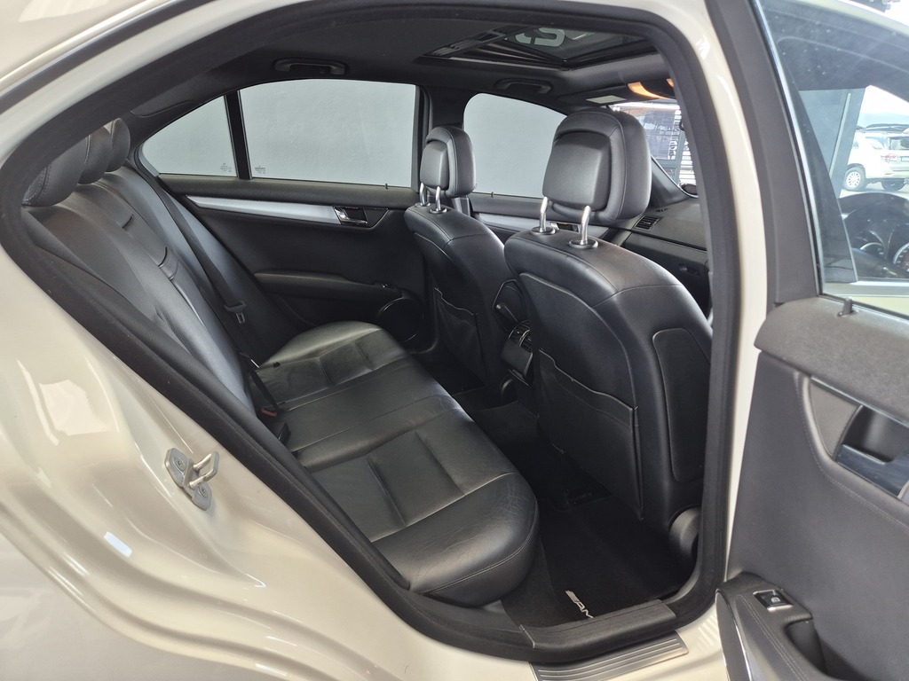 MERCEDES-BENZ C CLASS SEDAN C200 CGI BE AVANTGARDE A/T - 7