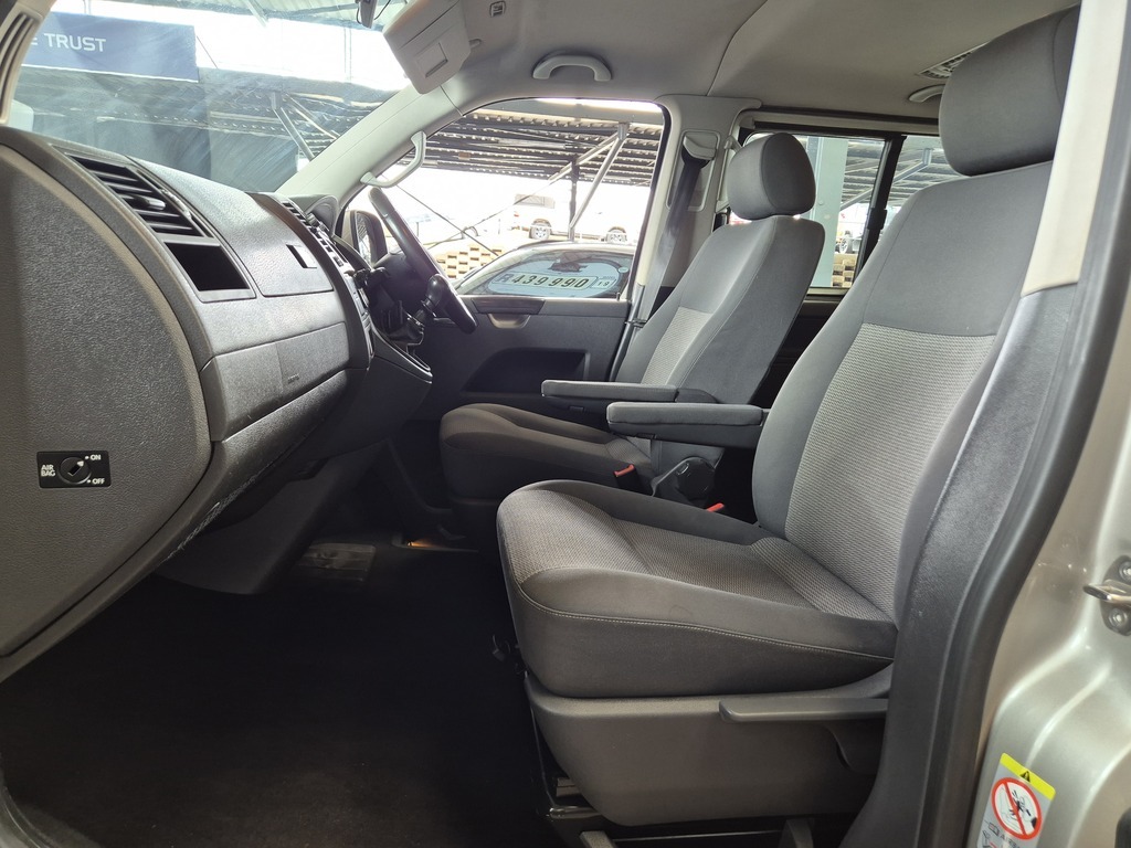 VOLKSWAGEN T5 T5 KOMBI 2.0 TDi - 11