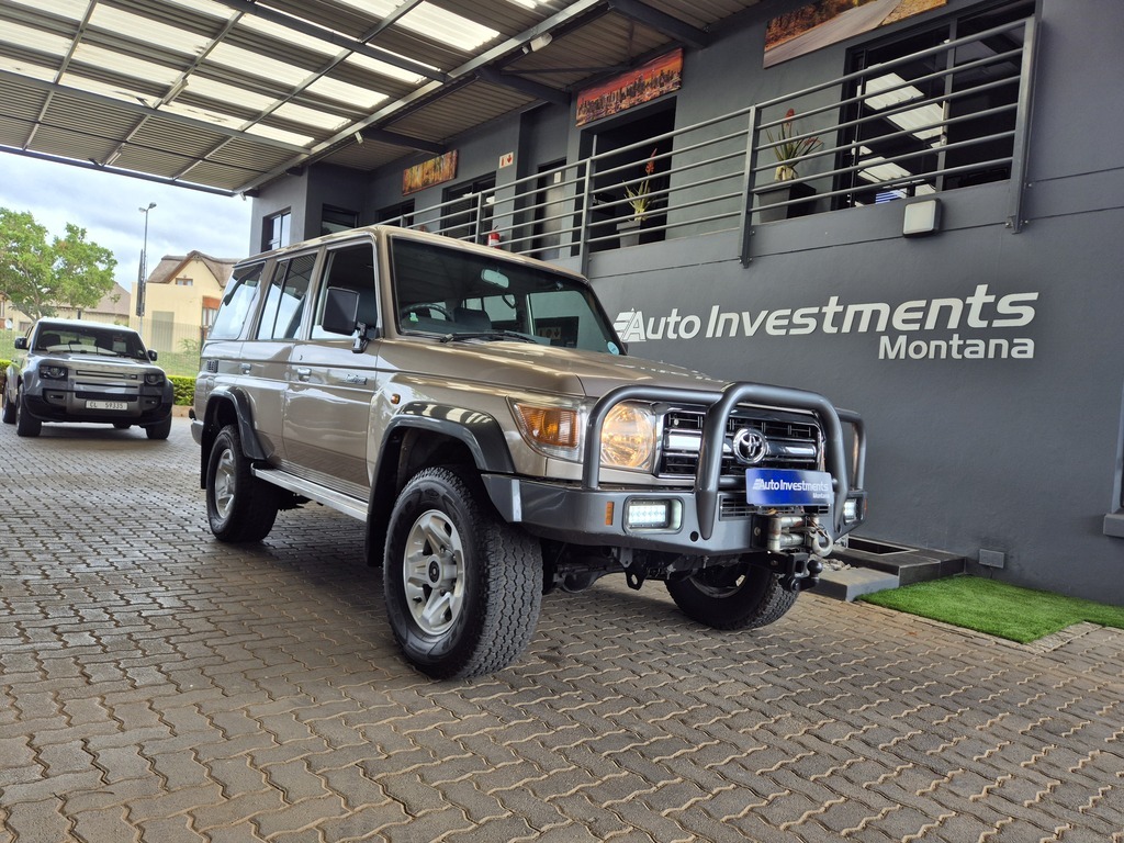 TOYOTA LANDCRUISER LANDCRUISER 70 4.2D S/W - 1