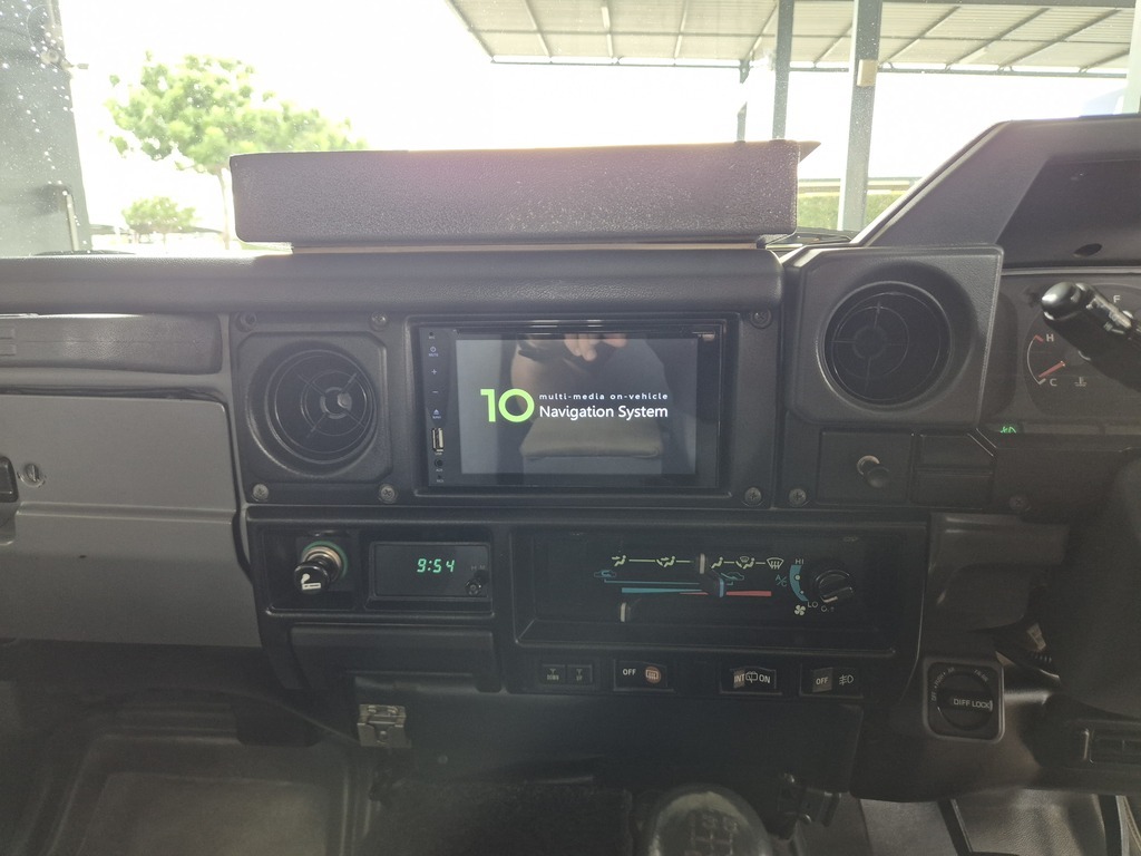 TOYOTA LANDCRUISER LANDCRUISER 70 4.2D S/W - 14