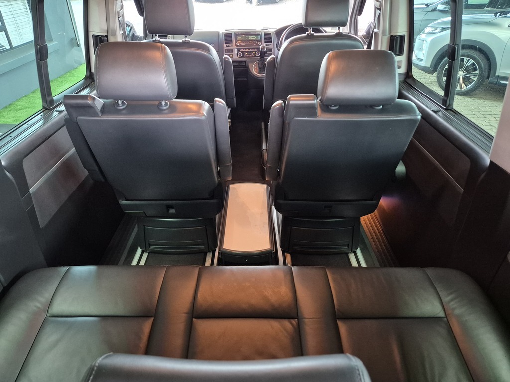 VOLKSWAGEN T5 T5 CARAVELLE 2.0 BiTDi DSG 4MOT - 7