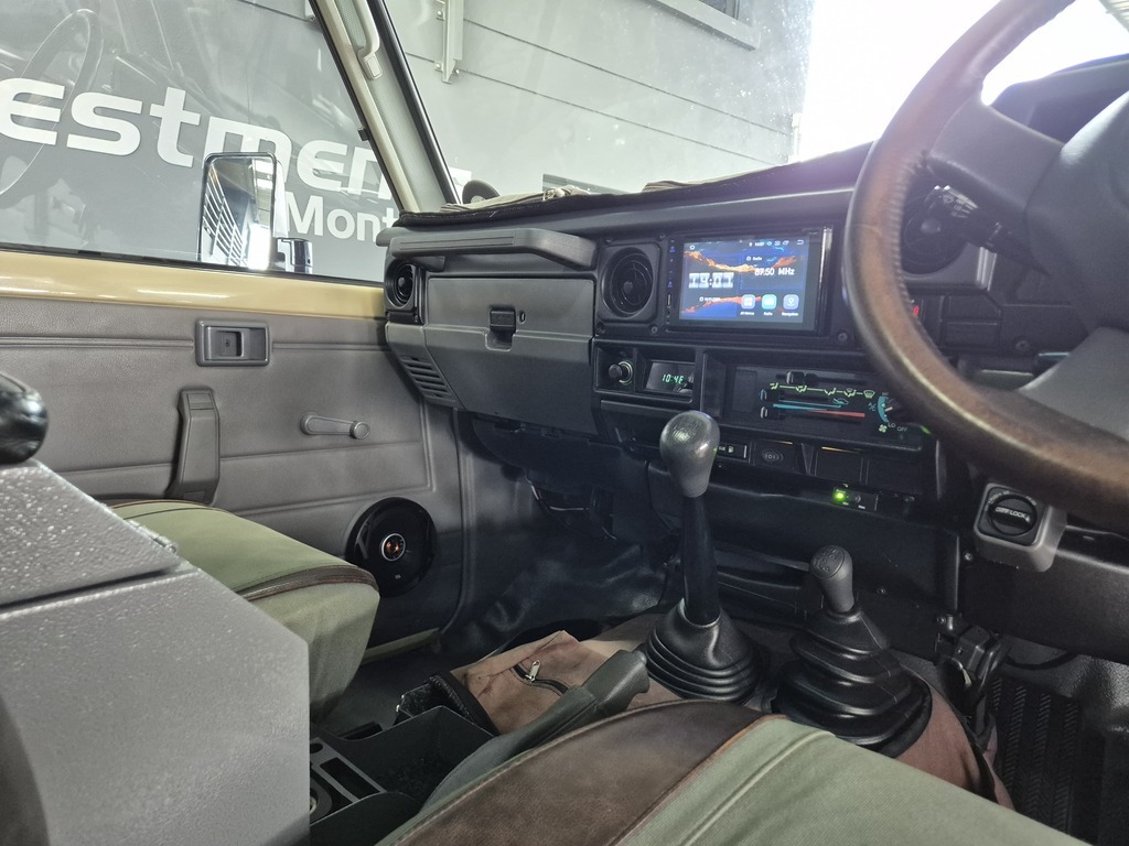 TOYOTA LAND CRUISER PICK UP LAND CRUISER 70 4.5P P/U S/C - 17