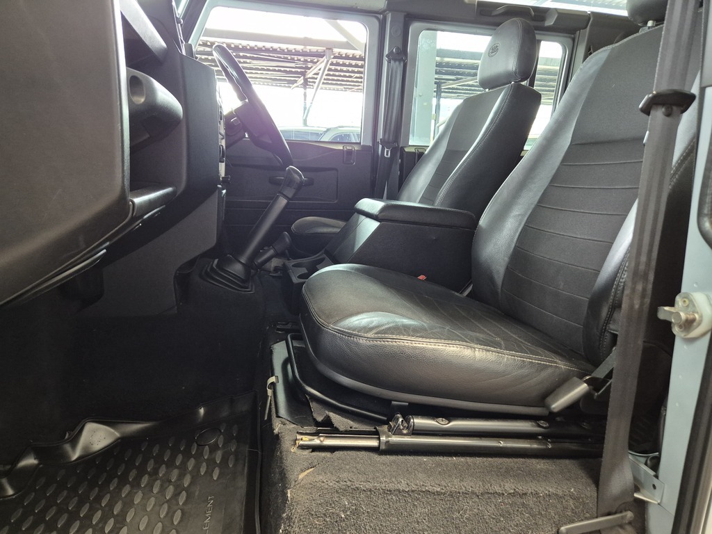 LAND ROVER DEFENDER DEFENDER PUMA 110 SW - 10