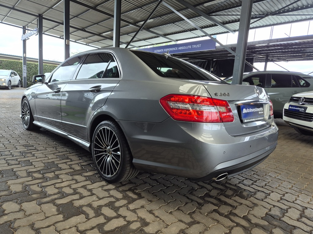 MERCEDES-BENZ E CLASS SEDAN E 200 CGI BE AVANTGARDE - 4