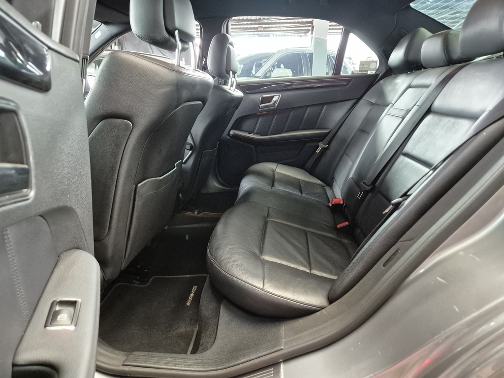 MERCEDES-BENZ E CLASS SEDAN E 200 CGI BE AVANTGARDE - 8