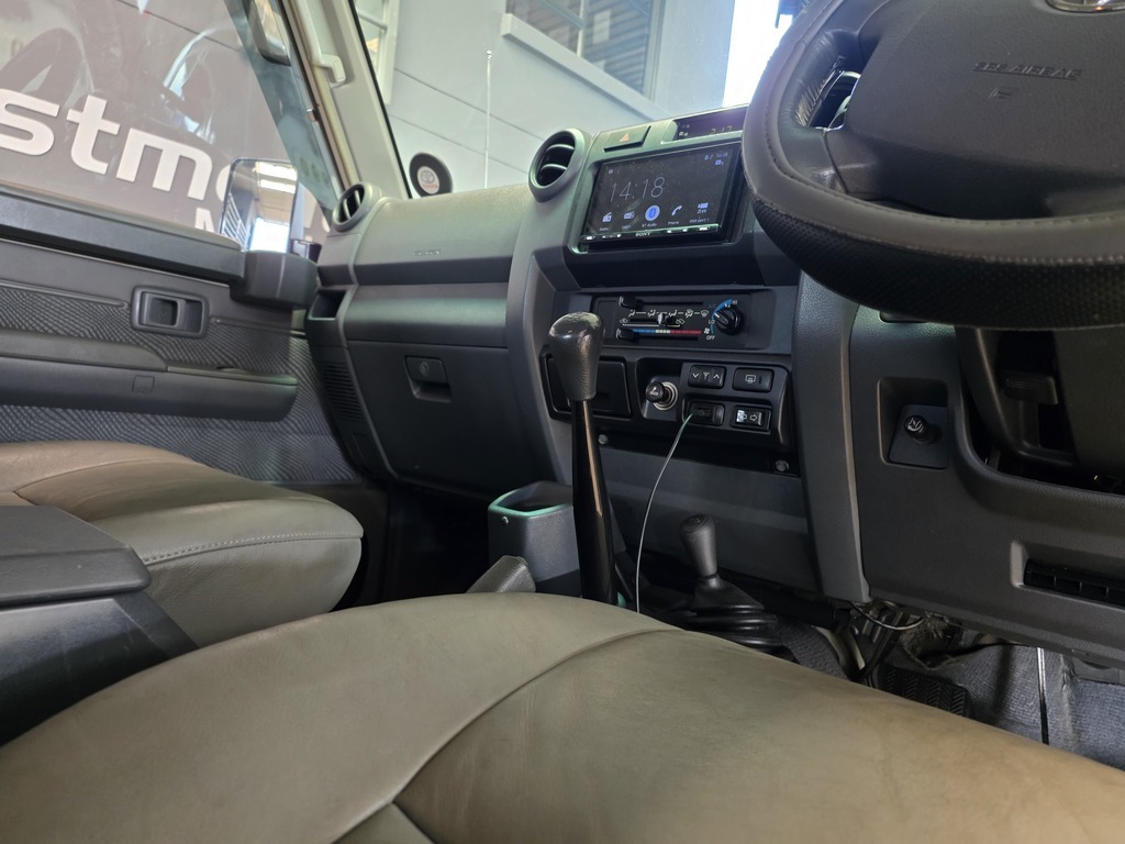 TOYOTA LAND CRUISER 70 LANDCRUISER 76 4.2D S/W - 15