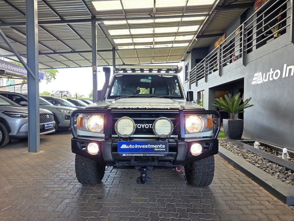 TOYOTA LAND CRUISER 70 LANDCRUISER 76 4.2D S/W - 2