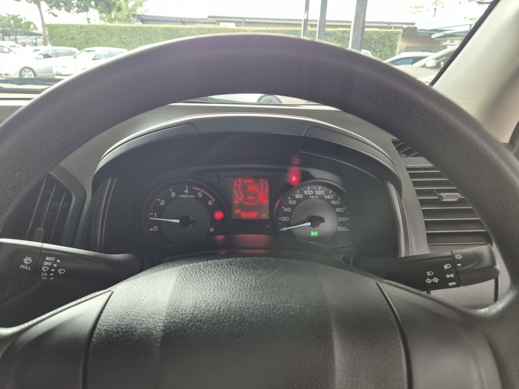 ISUZU D-MAX D-MAX 250 HO HI-RIDER D/C P/U - 12