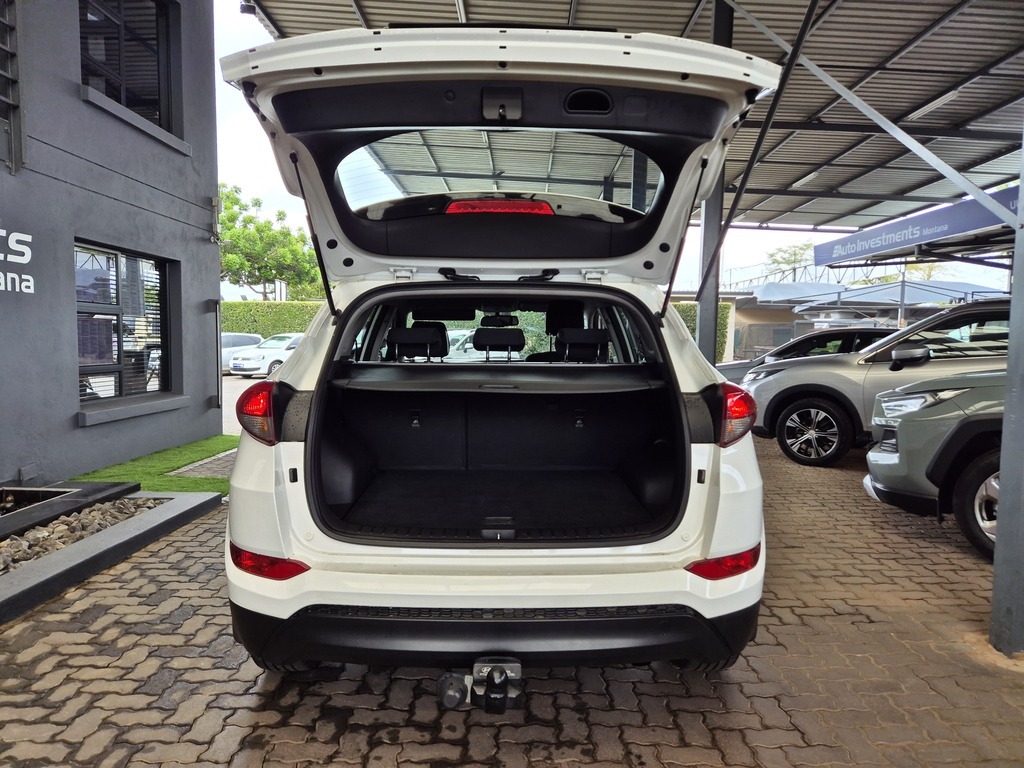 HYUNDAI TUCSON TUCSON 2.0 PREMIUM A/T - 6