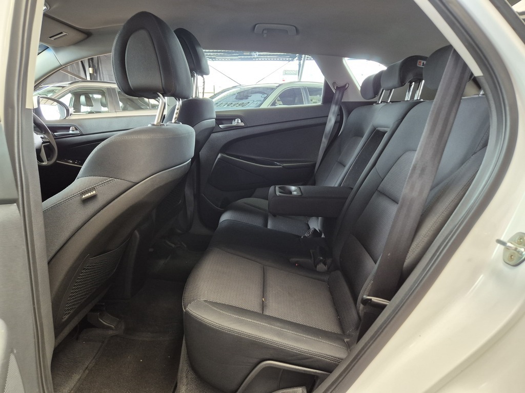 HYUNDAI TUCSON TUCSON 2.0 PREMIUM A/T - 8