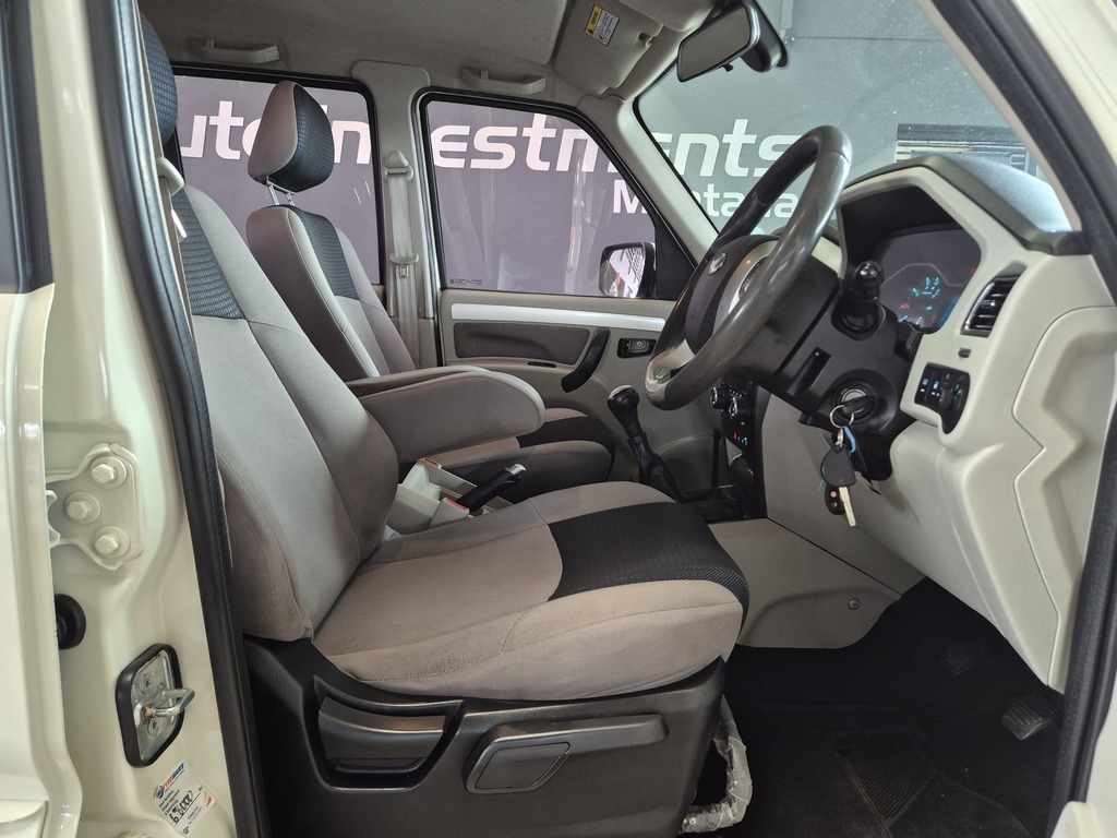 MAHINDRA SCORPIO SCORPIO 2.2 M HAWK 8 SEAT (S10) - 11