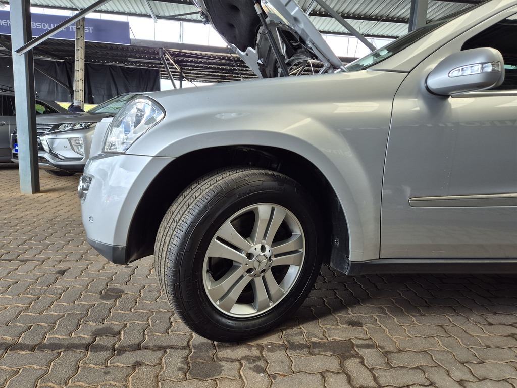 MERCEDES-BENZ GL CLASS GL 500 - 14