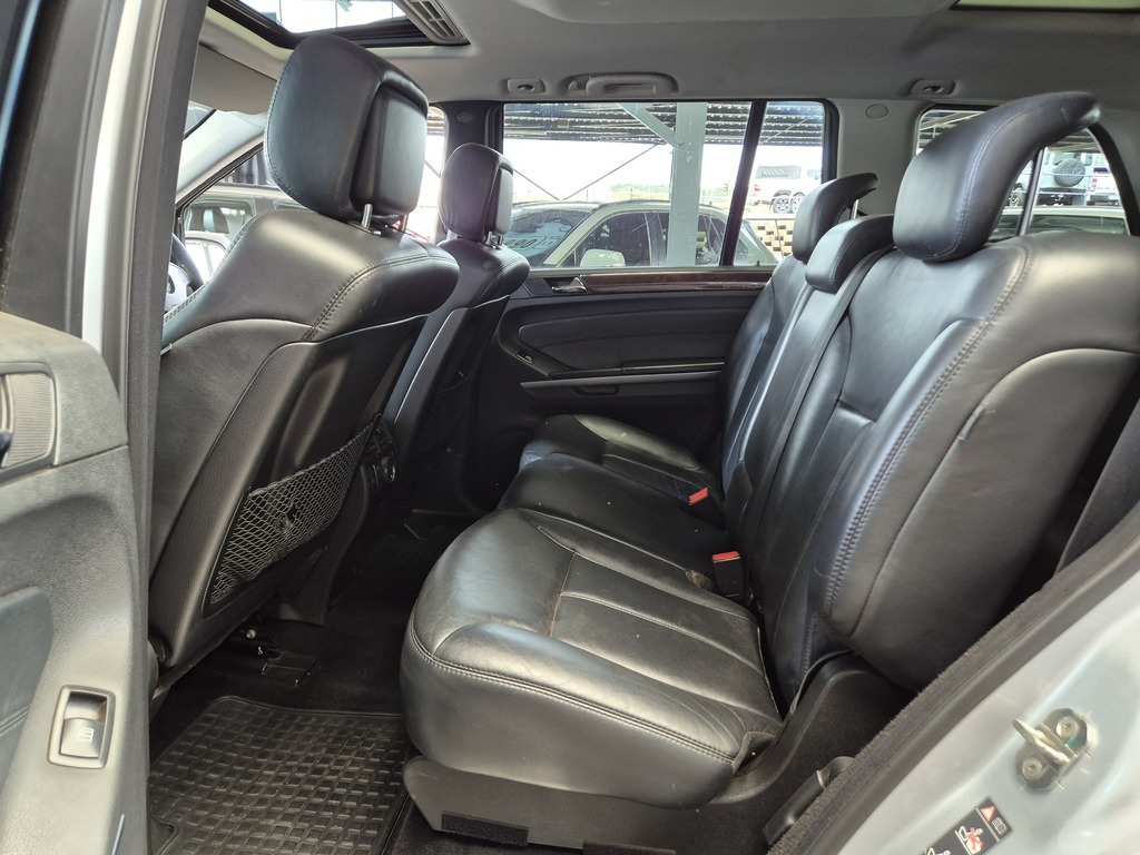 MERCEDES-BENZ GL CLASS GL 500 - 8