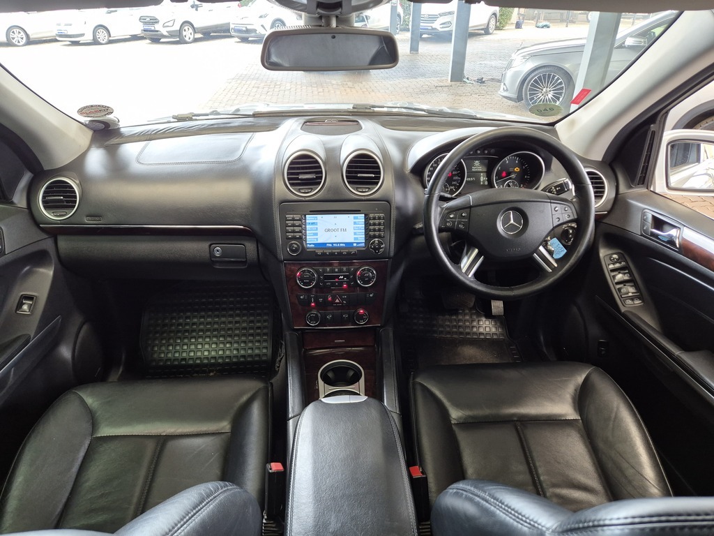 MERCEDES-BENZ GL CLASS GL 500 - 9