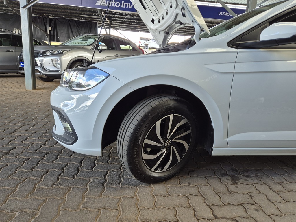 VOLKSWAGEN POLO POLO 1.0 TSI LIFE DSG - 16