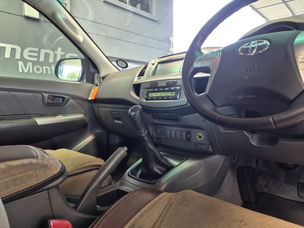 TOYOTA HILUX HILUX 3.0 D-4D HERITAGE R/B P/U D/C - 15