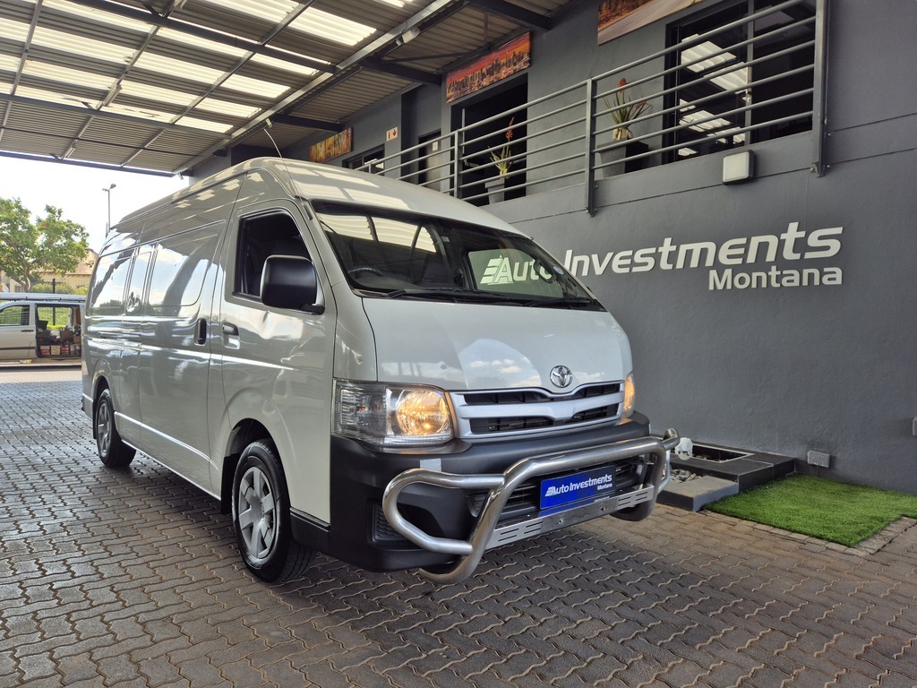 TOYOTA QUANTUM QUANTUM 2.5 D-4D LWB F/C P/V - 1