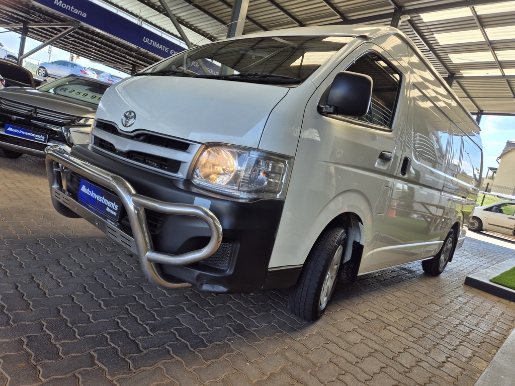 TOYOTA QUANTUM QUANTUM 2.5 D-4D LWB F/C P/V - 14