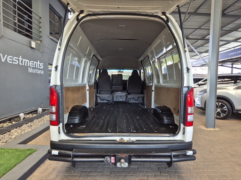 TOYOTA QUANTUM QUANTUM 2.5 D-4D LWB F/C P/V - 6