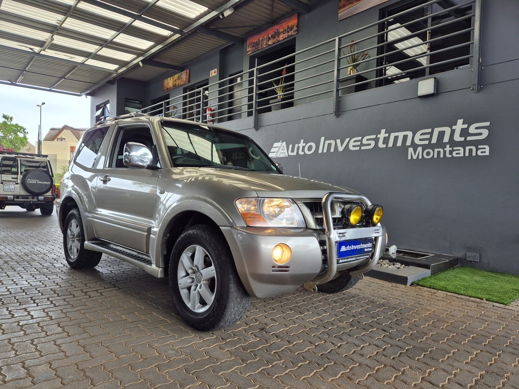 MITSUBISHI PAJERO PAJERO 3200 DI-D GLS SWB - 1