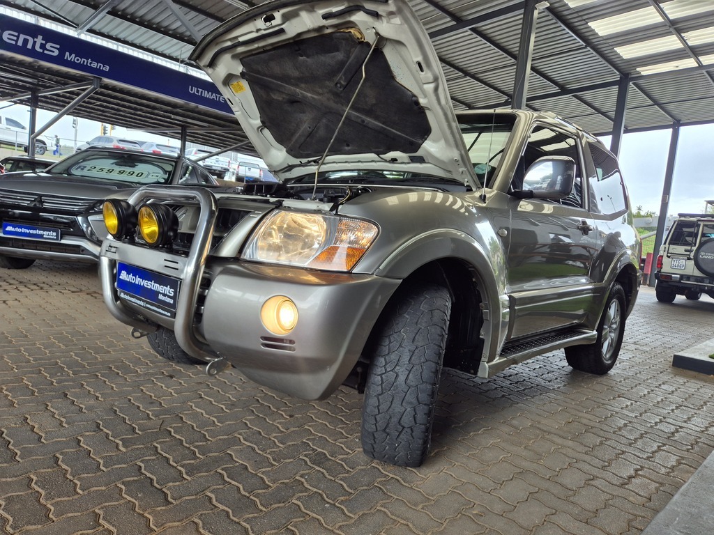 MITSUBISHI PAJERO PAJERO 3200 DI-D GLS SWB - 14