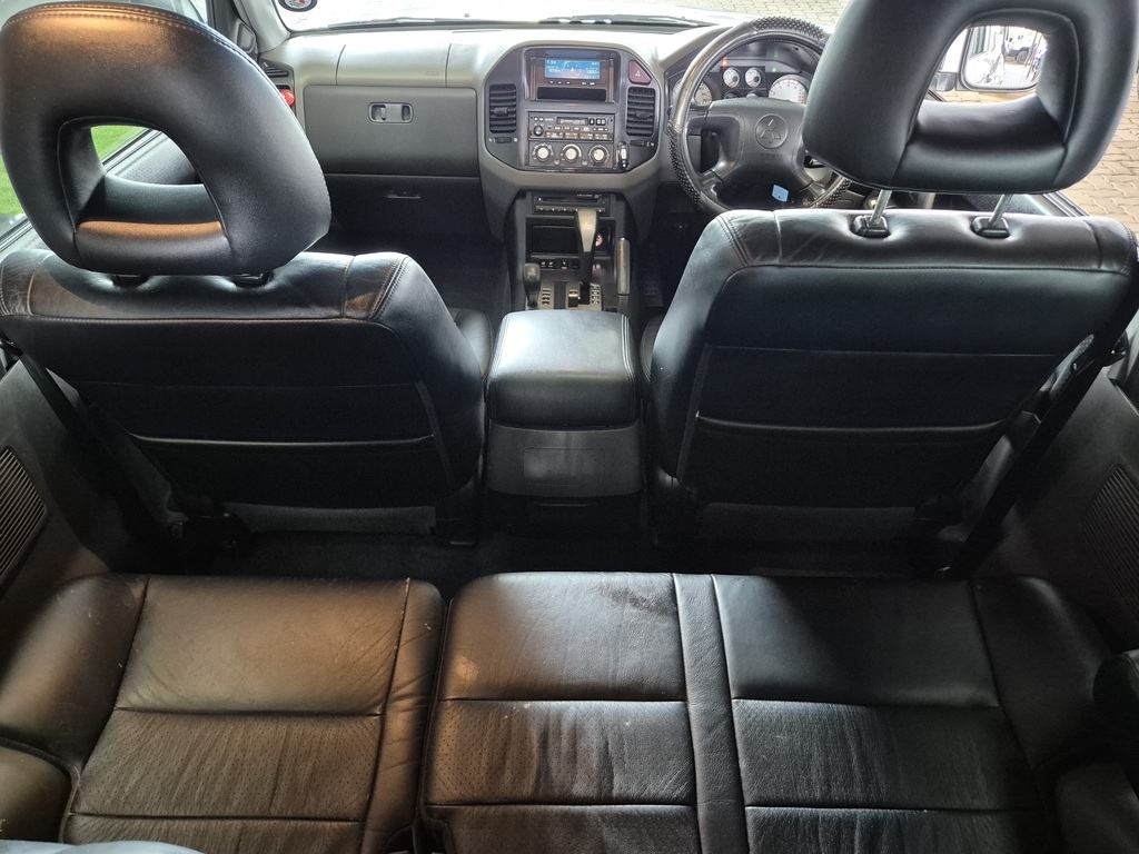 MITSUBISHI PAJERO PAJERO 3200 DI-D GLS SWB - 7