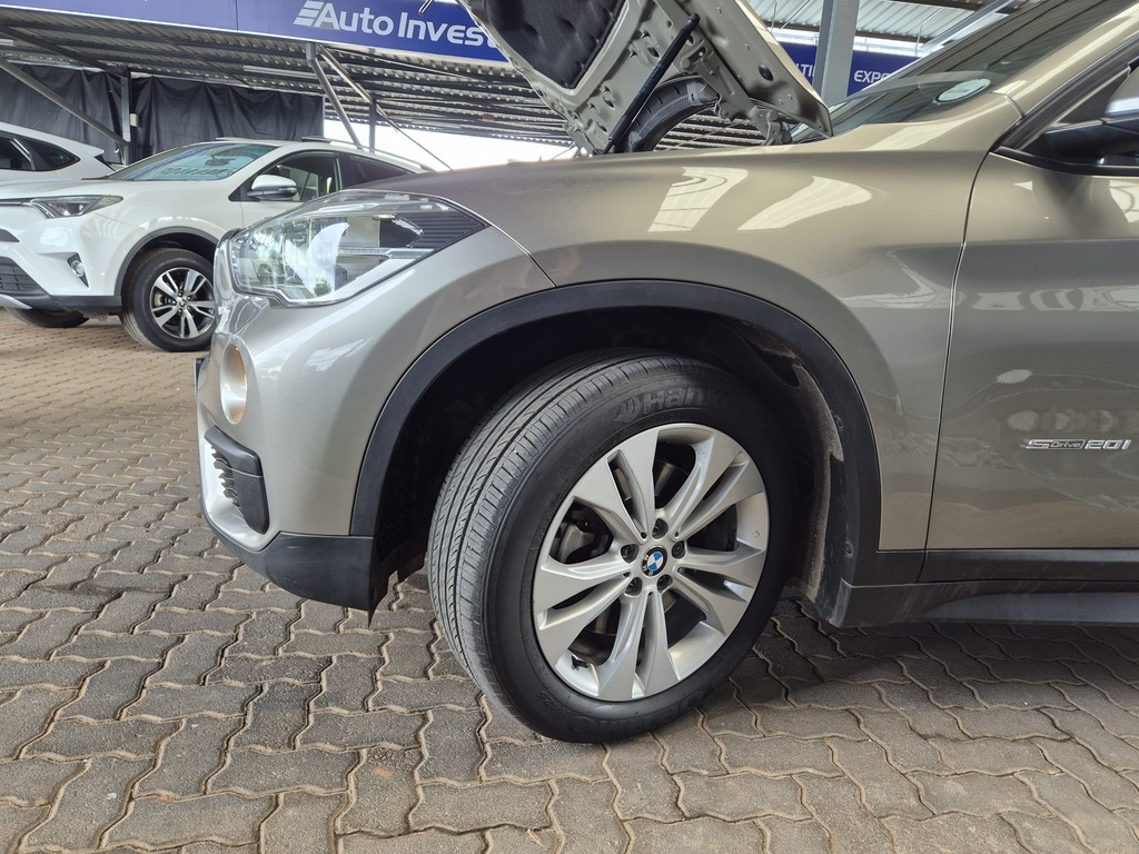 BMW X1 X1 sDRIVE20i  A/T (F48) - 16