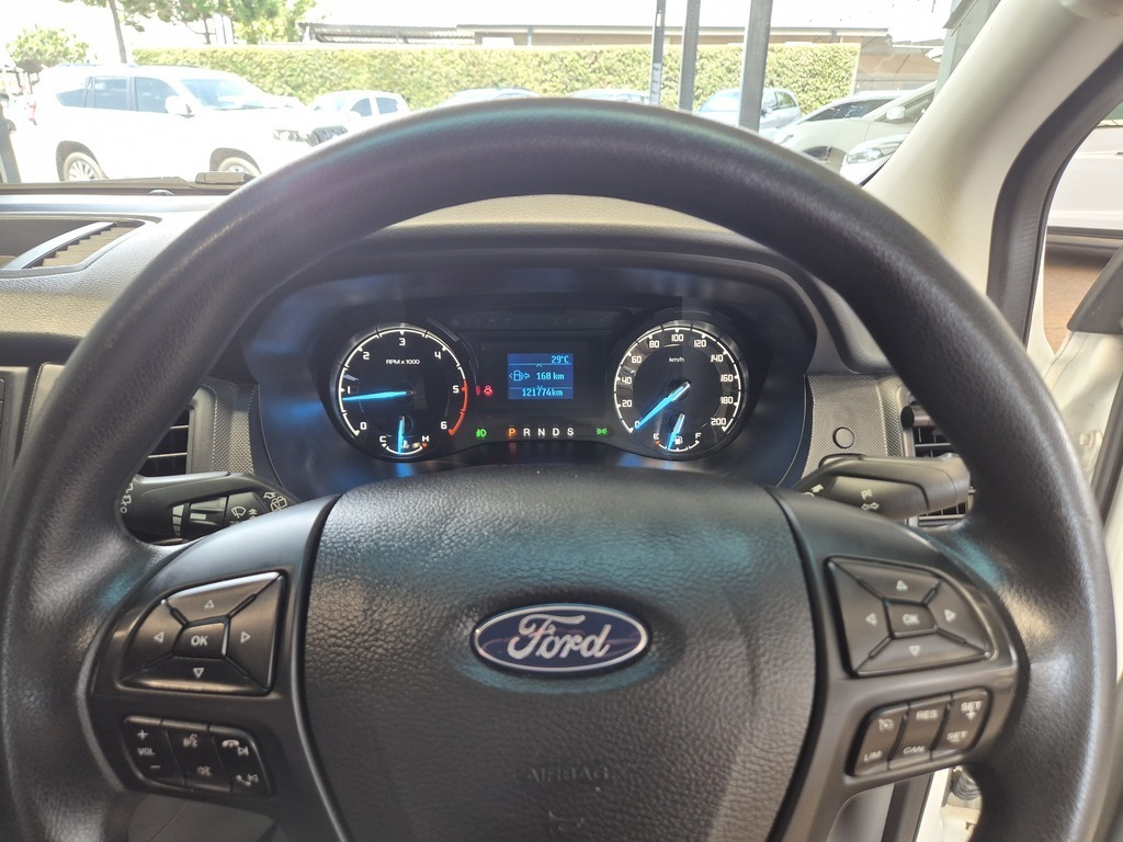 FORD EVEREST EVEREST 2.2 TDCi  XLS A/T - 12