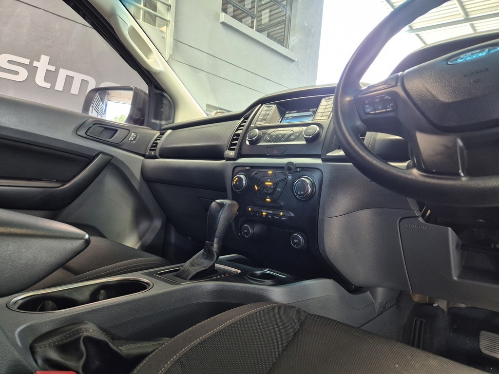 FORD EVEREST EVEREST 2.2 TDCi  XLS A/T - 14