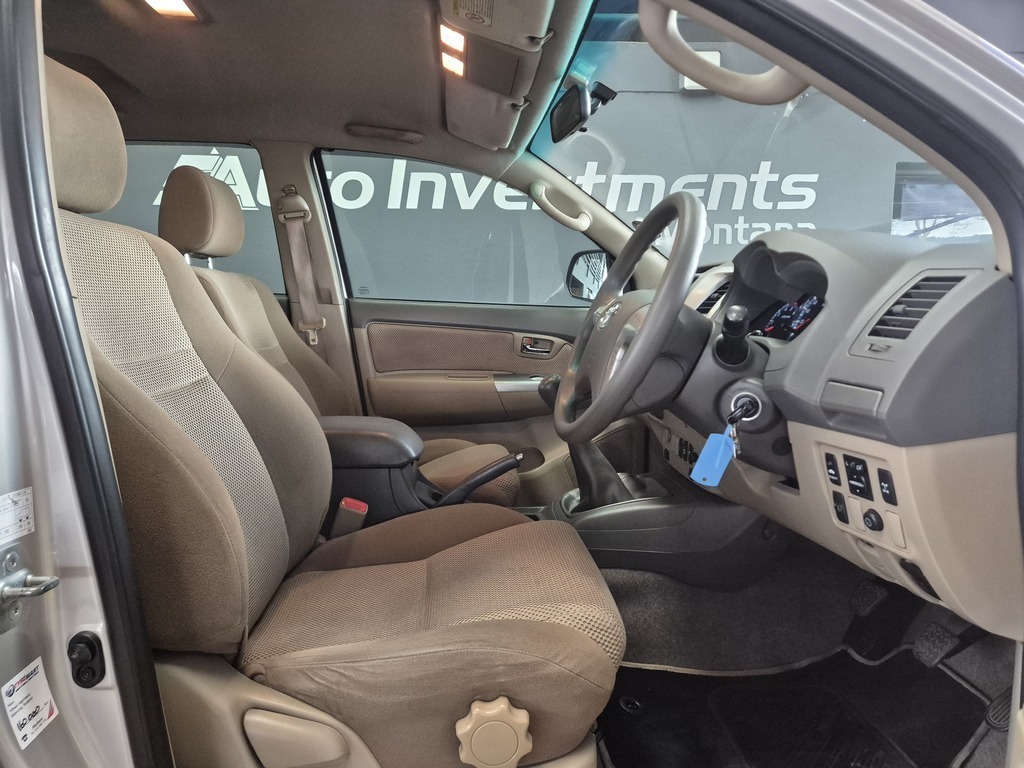 TOYOTA FORTUNER FORTUNER 2.5D-4D RB - 11