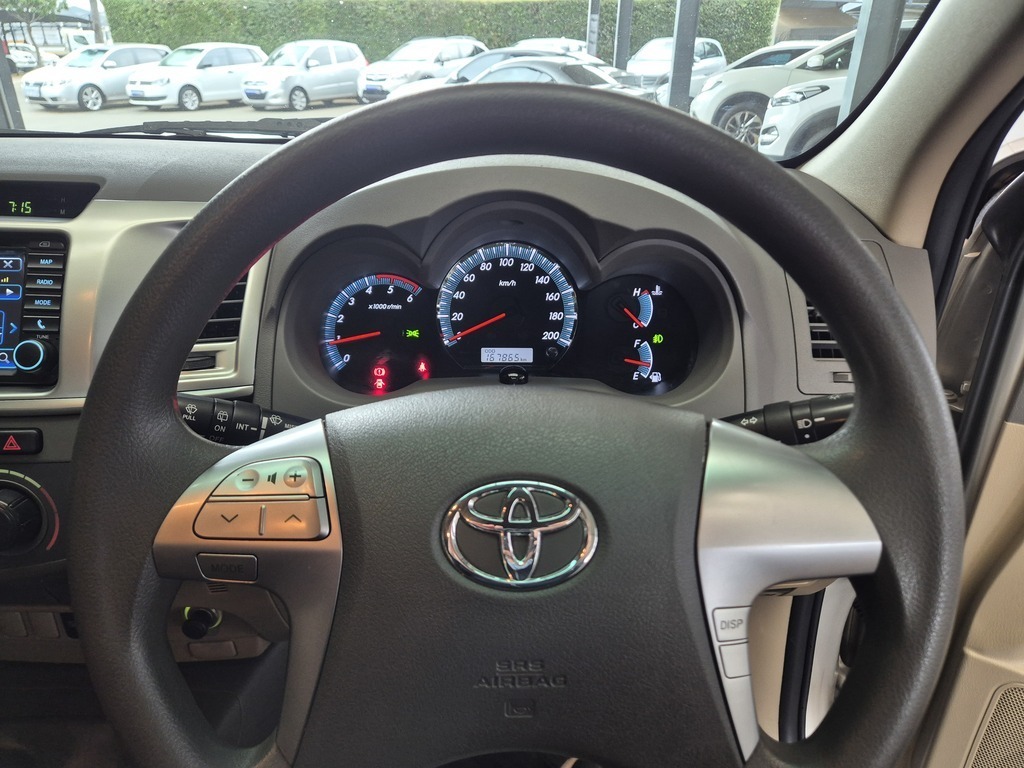 TOYOTA FORTUNER FORTUNER 2.5D-4D RB - 12