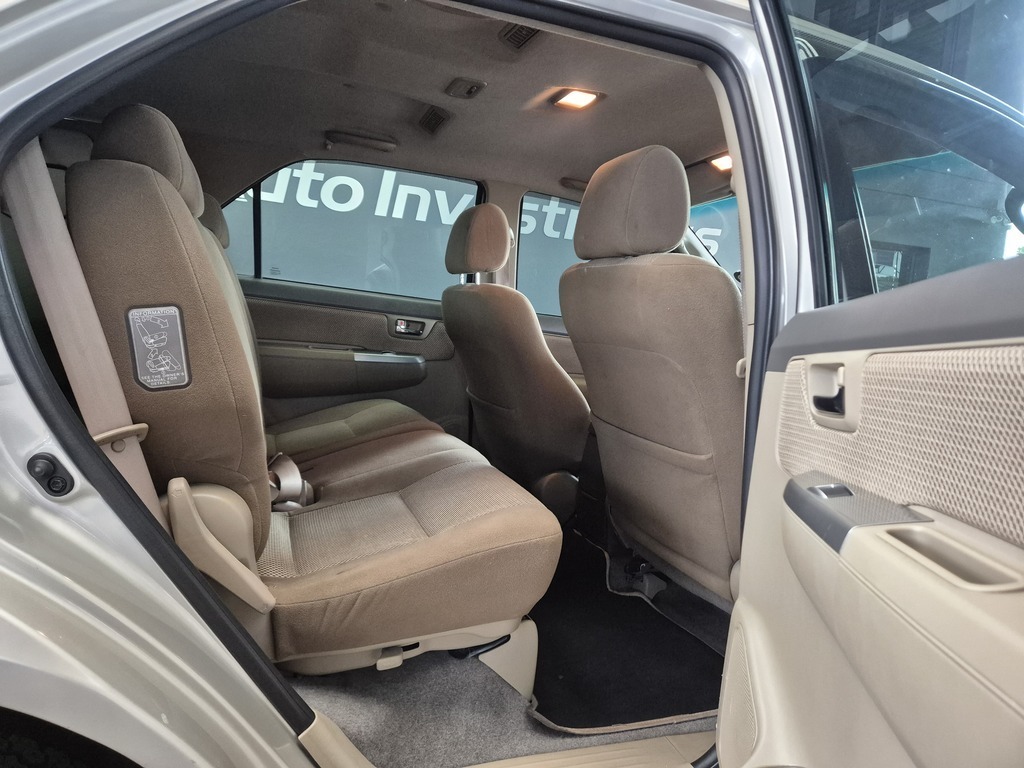 TOYOTA FORTUNER FORTUNER 2.5D-4D RB - 7