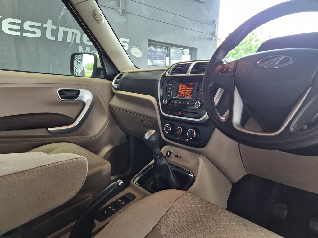 MAHINDRA TUV TUV300 1.5TD MHAWK (7 SEAT)