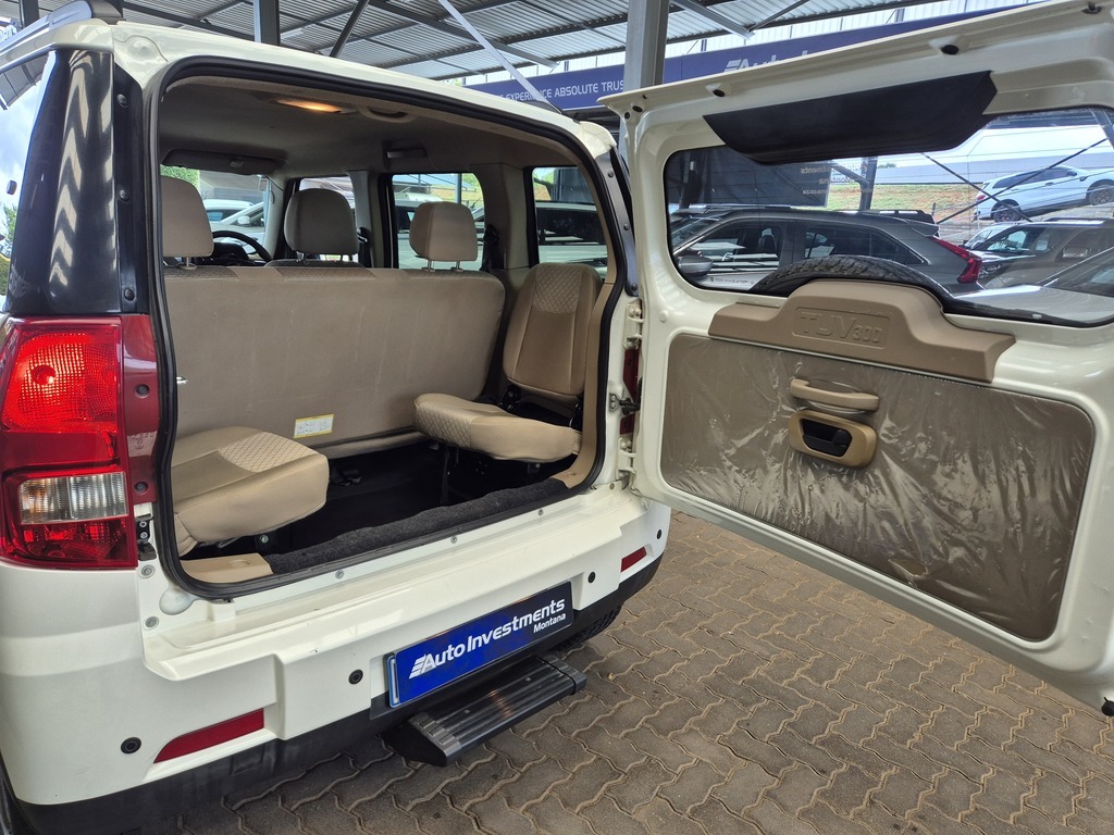 MAHINDRA TUV TUV300 1.5TD MHAWK (7 SEAT) - 6