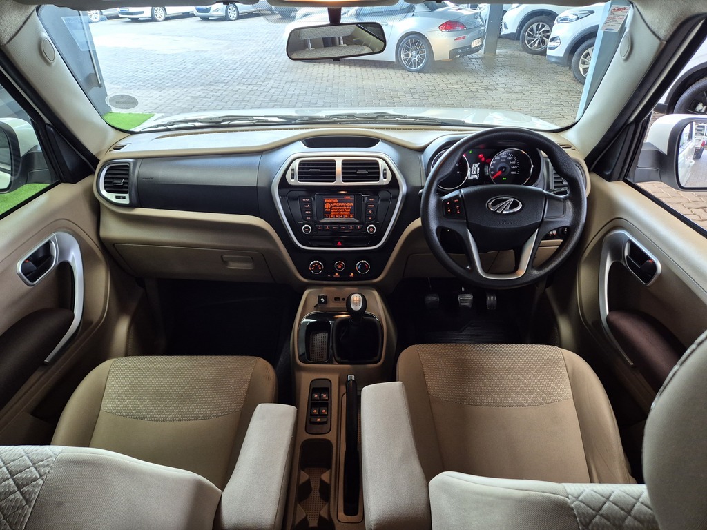 MAHINDRA TUV TUV300 1.5TD MHAWK (7 SEAT) - 9