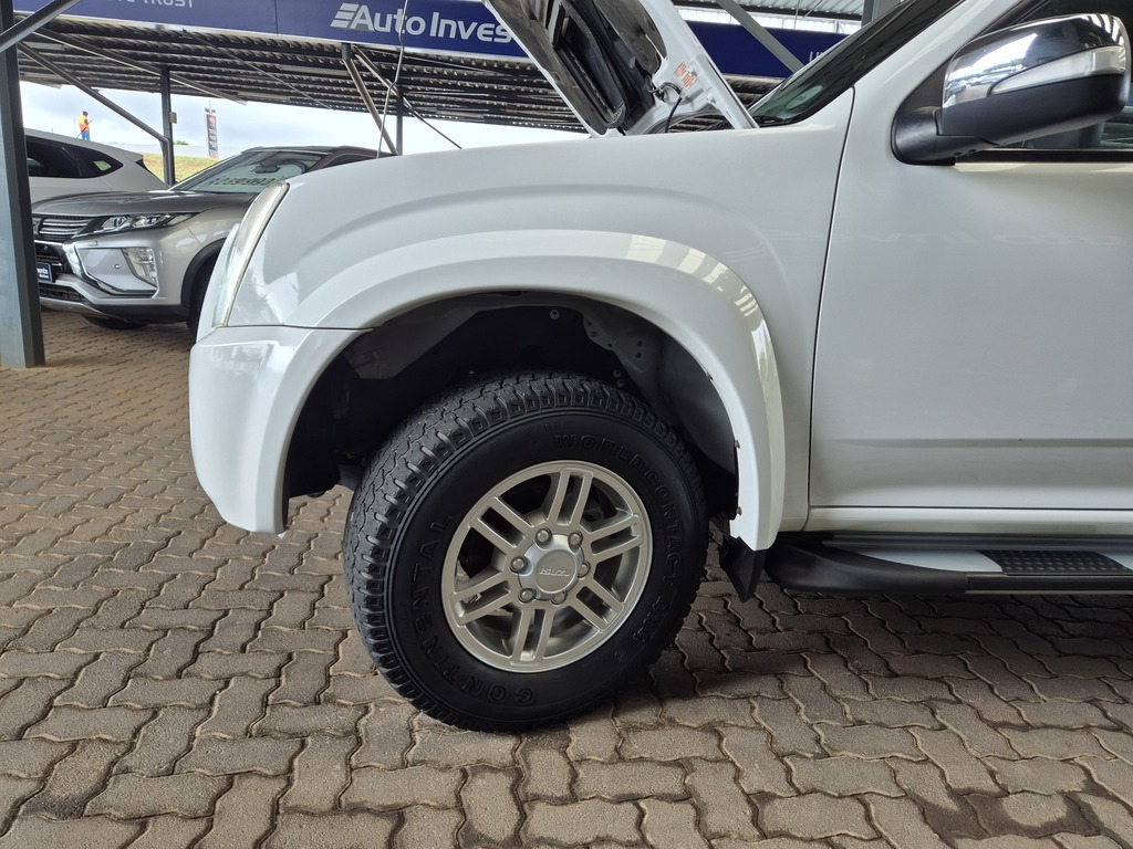 ISUZU KB KB300D-TEQ LX P/U D/C - 16