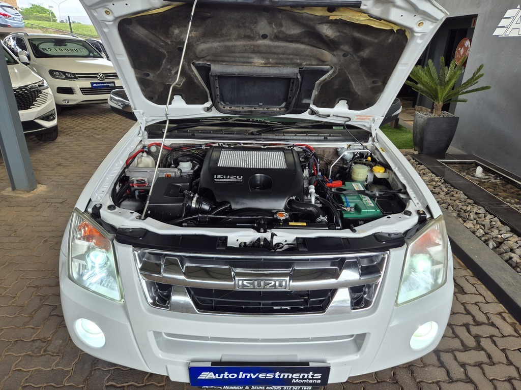 ISUZU KB KB300D-TEQ LX P/U D/C - 18